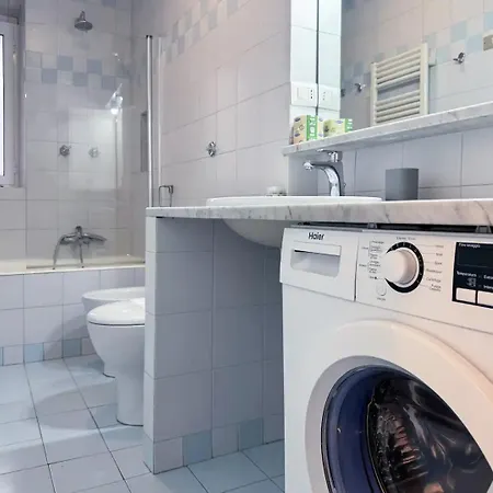 Jhhit San Pietro Modern Apartamento
